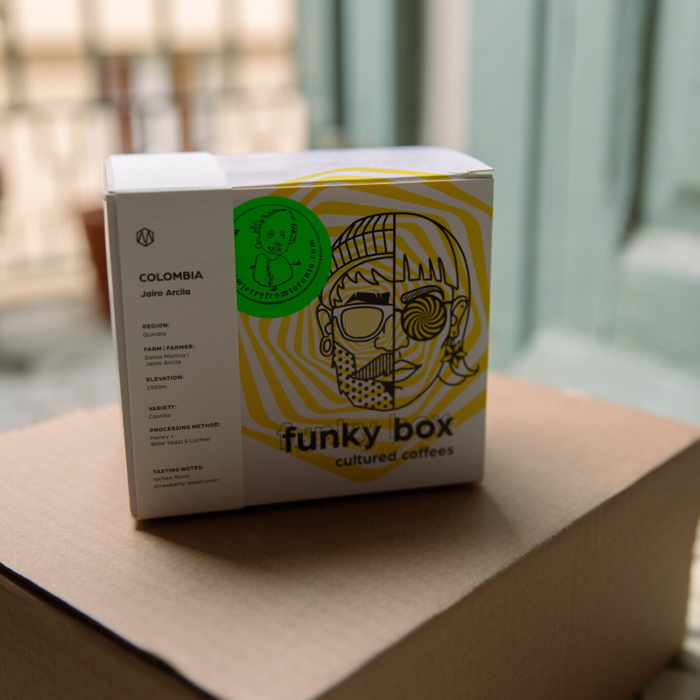 Box of Meron coffee beans